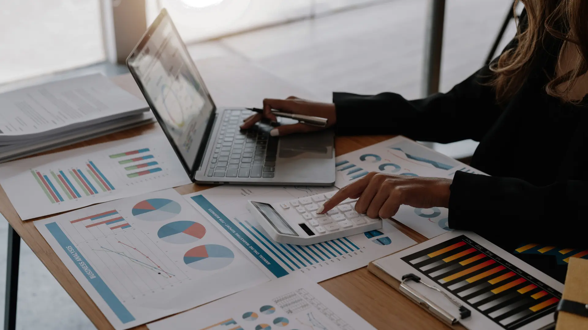 Schemat e-commerce B2B – jak rozpocząć sprzedaż online z AI i automatyzacją